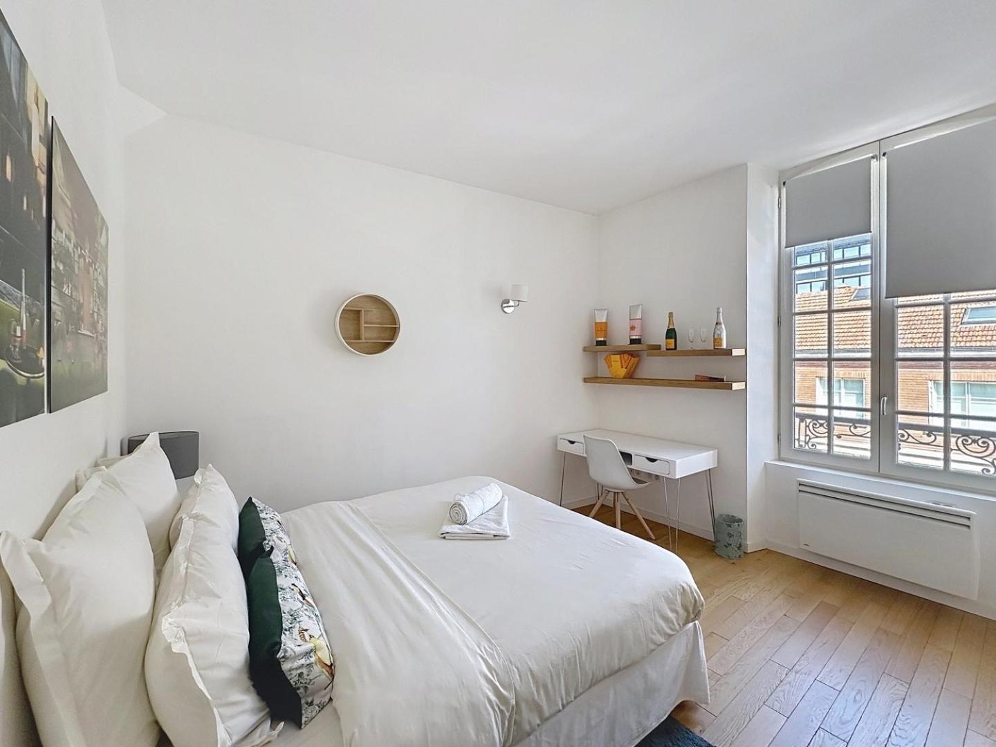 So Guest- Luxueux Appartement, Ancienne Maison De Champagne Proche Cathedrale Reims Exterior photo